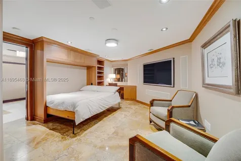 1455 Ocean Drive Miami Beach FL 33139