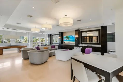 1455 Ocean Drive Miami Beach FL 33139