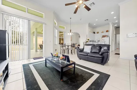 172 NW Magnolia Lakes Boulevard Port St. Lucie FL 34986
