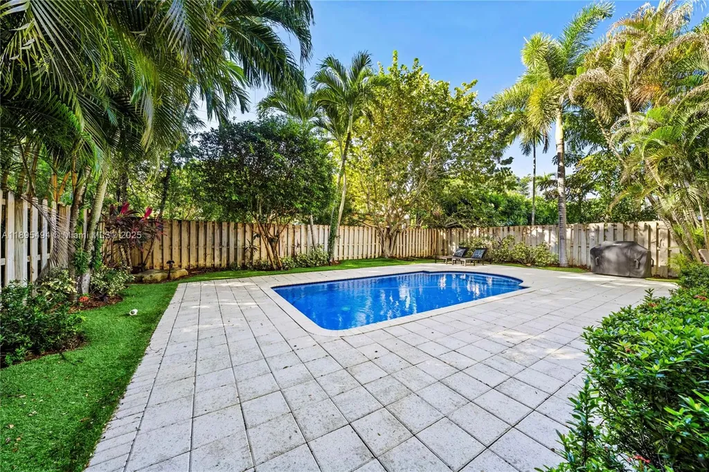 1608 SE 1st Street Fort Lauderdale FL 33301