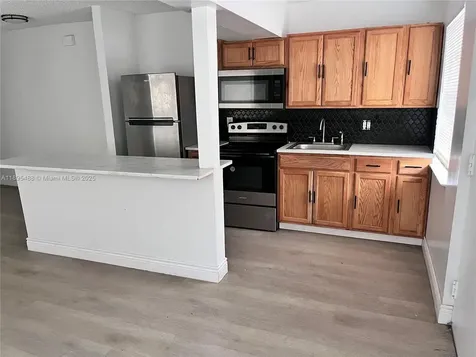 3338 SW 24th Terrace Miami FL 33145