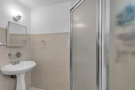 1585 NE 139th Street North Miami FL 33161