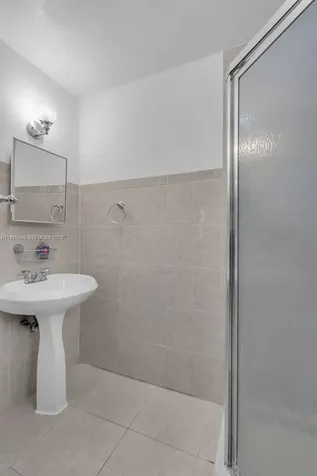 1585 NE 139th Street North Miami FL 33161