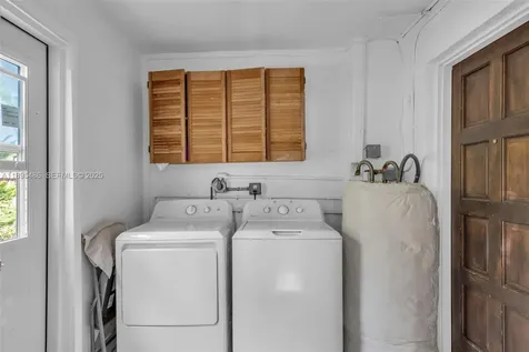 1585 NE 139th Street North Miami FL 33161