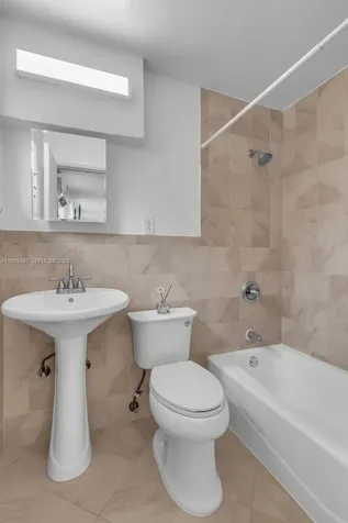 1585 NE 139th Street North Miami FL 33161