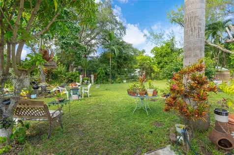 1585 NE 139th Street North Miami FL 33161
