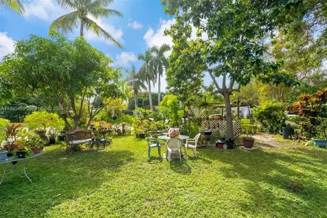 1585 NE 139th Street North Miami FL 33161