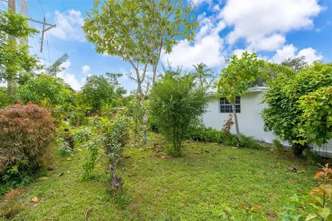 1585 NE 139th Street North Miami FL 33161
