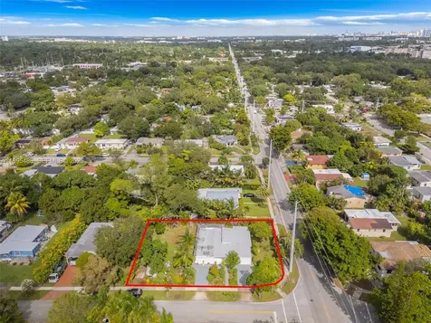 1585 NE 139th Street North Miami FL 33161