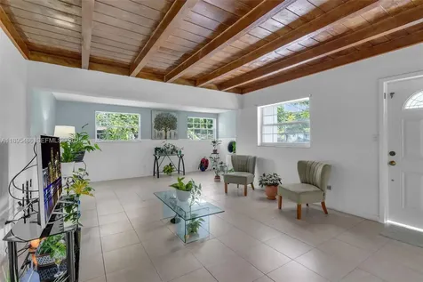 1585 NE 139th Street North Miami FL 33161