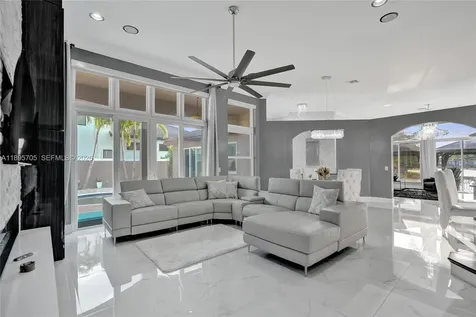 4248 SW 185th Avenue Miramar FL 33029