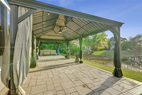 4248 SW 185th Avenue Miramar FL 33029