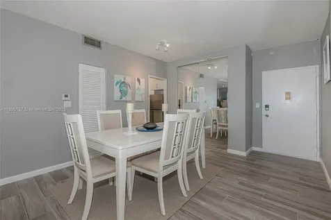 3 Island Avenue Miami Beach FL 33139