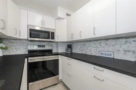 3 Island Avenue Miami Beach FL 33139
