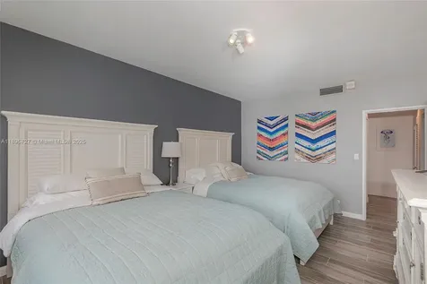 3 Island Avenue Miami Beach FL 33139