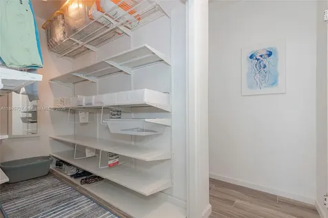 3 Island Avenue Miami Beach FL 33139