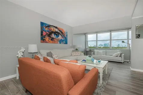 3 Island Avenue Miami Beach FL 33139