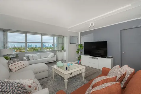 3 Island Avenue Miami Beach FL 33139
