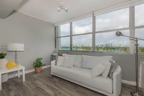 3 Island Avenue Miami Beach FL 33139