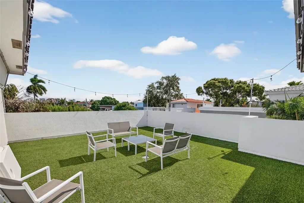 312 NE 12th Avenue Fort Lauderdale FL 33301