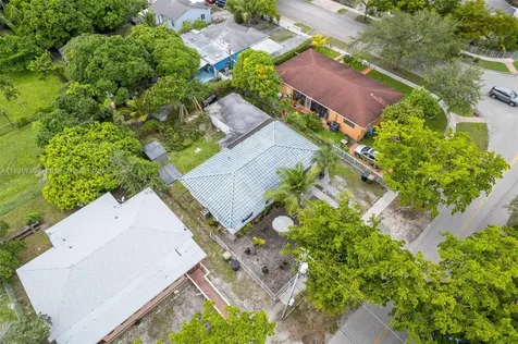12426 NW 8th Avenue North Miami FL 33168