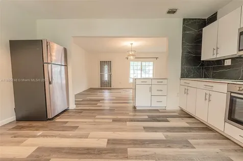 12426 NW 8th Avenue North Miami FL 33168