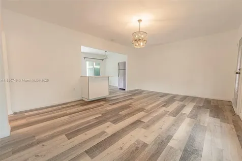 12426 NW 8th Avenue North Miami FL 33168