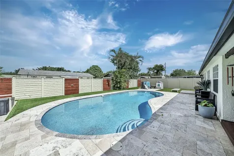 6821 NW 6th Street Margate FL 33063