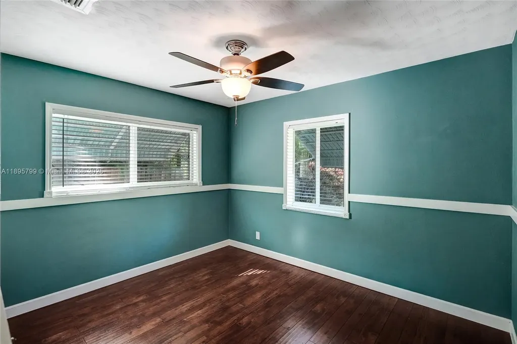 1413 NE 17th Way Fort Lauderdale FL 33304