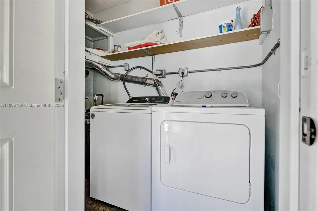 1413 NE 17th Way Fort Lauderdale FL 33304