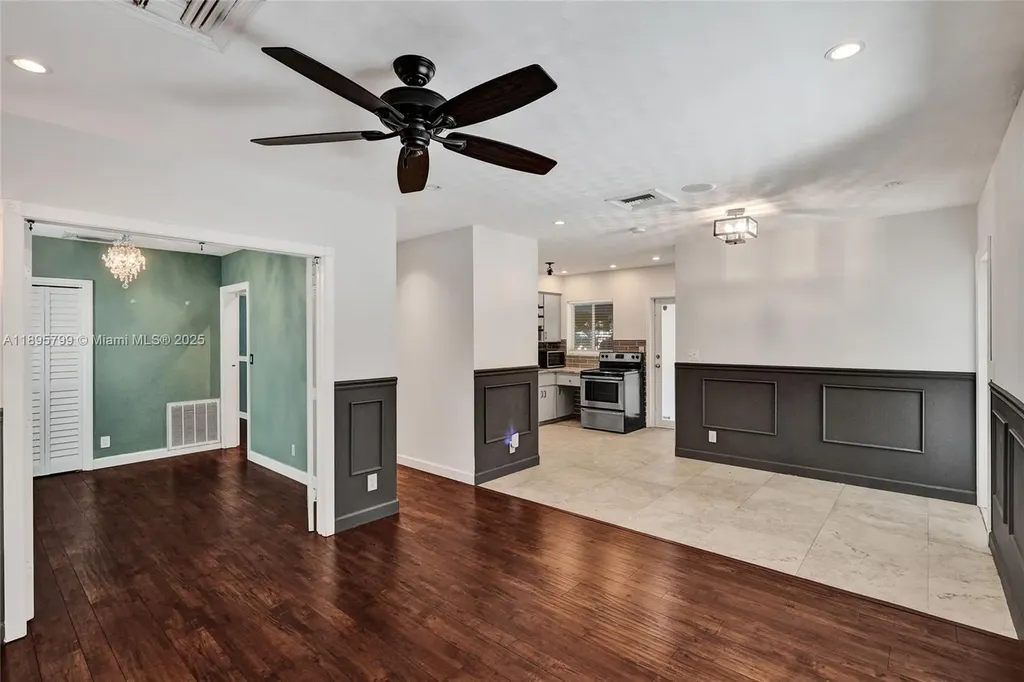 1413 NE 17th Way Fort Lauderdale FL 33304