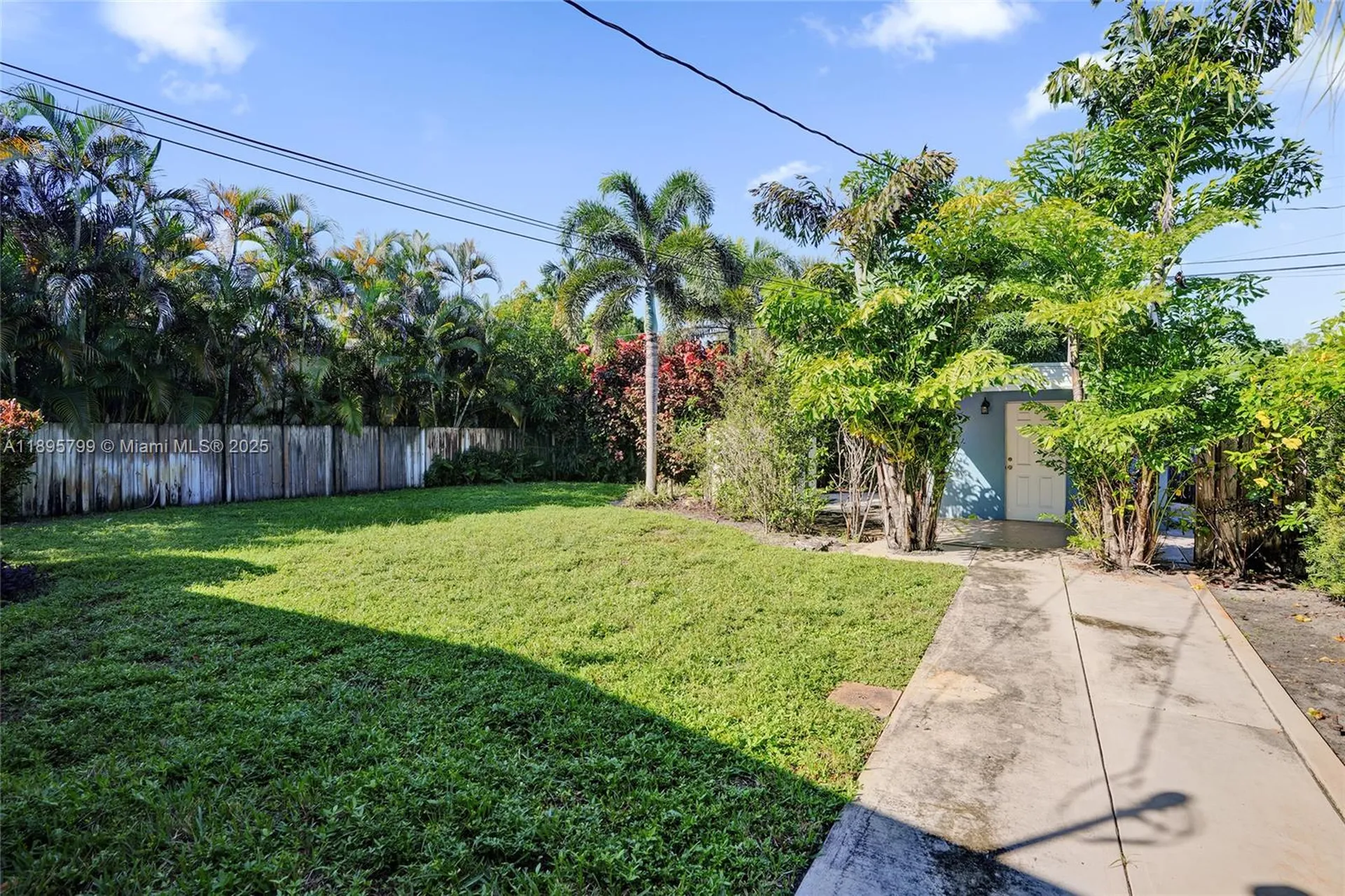 1413 NE 17th Way Fort Lauderdale FL 33304