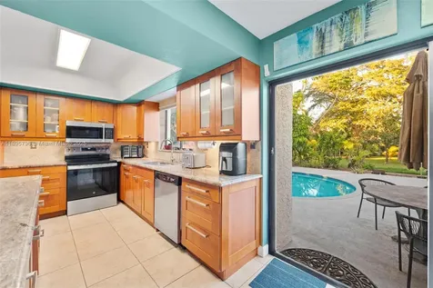 8211 SW 39th Court Davie FL 33328