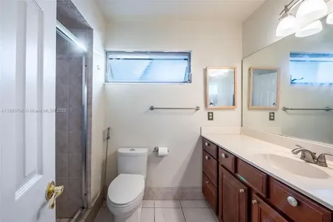 8211 SW 39th Court Davie FL 33328
