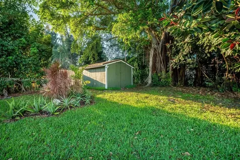 8211 SW 39th Court Davie FL 33328