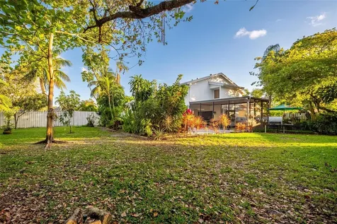 8211 SW 39th Court Davie FL 33328