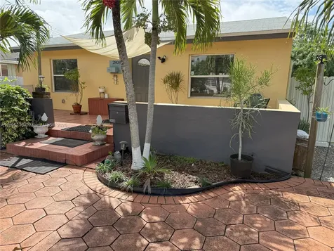 2808 Rodman Street Hollywood FL 33020