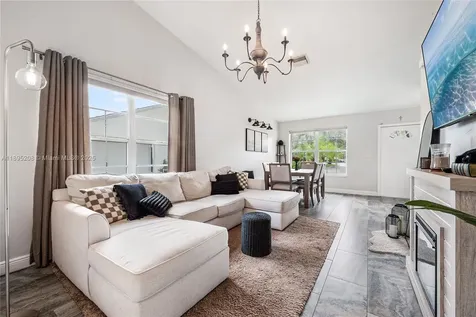 12525 SW 147th Terrace Miami FL 33186