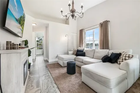 12525 SW 147th Terrace Miami FL 33186