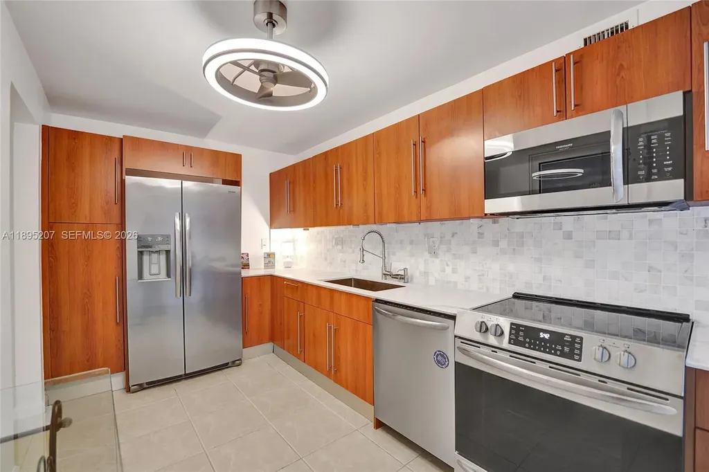 3000 S Ocean Drive Hollywood FL 33019