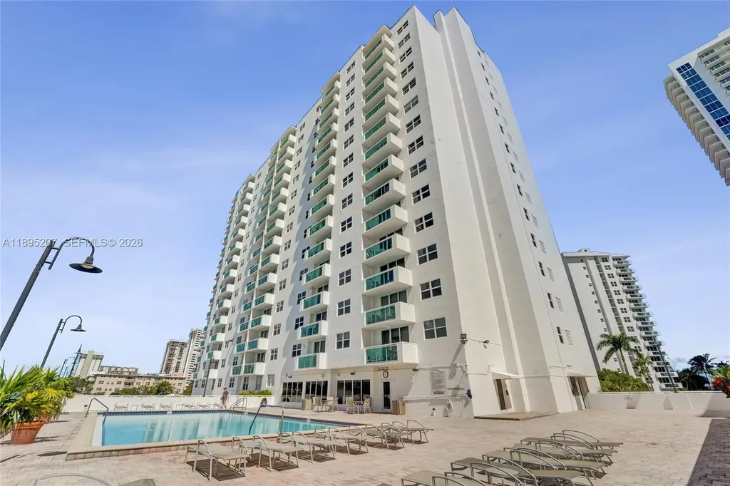 3000 S Ocean Drive Hollywood FL 33019