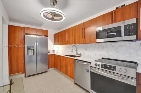 3000 S Ocean Drive Hollywood FL 33019