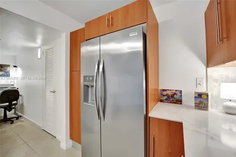 3000 S Ocean Drive Hollywood FL 33019