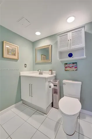 3000 S Ocean Drive Hollywood FL 33019