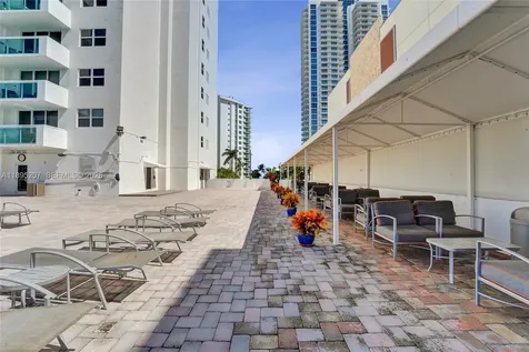 3000 S Ocean Drive Hollywood FL 33019