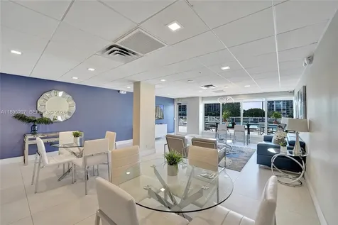 3000 S Ocean Drive Hollywood FL 33019