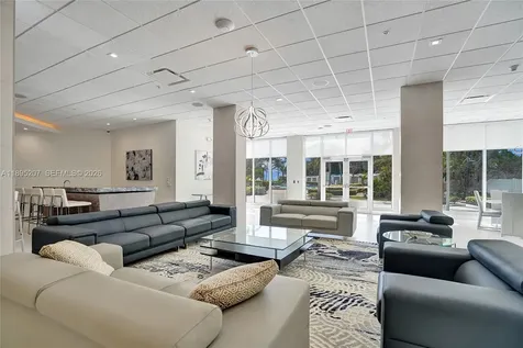 3000 S Ocean Drive Hollywood FL 33019