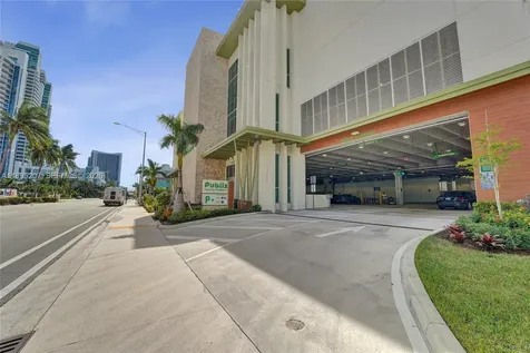 3000 S Ocean Drive Hollywood FL 33019