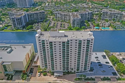 3000 S Ocean Drive Hollywood FL 33019