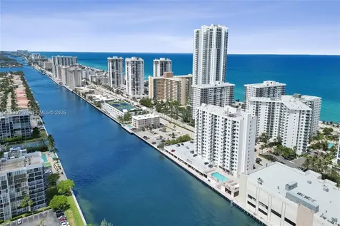 3000 S Ocean Drive Hollywood FL 33019
